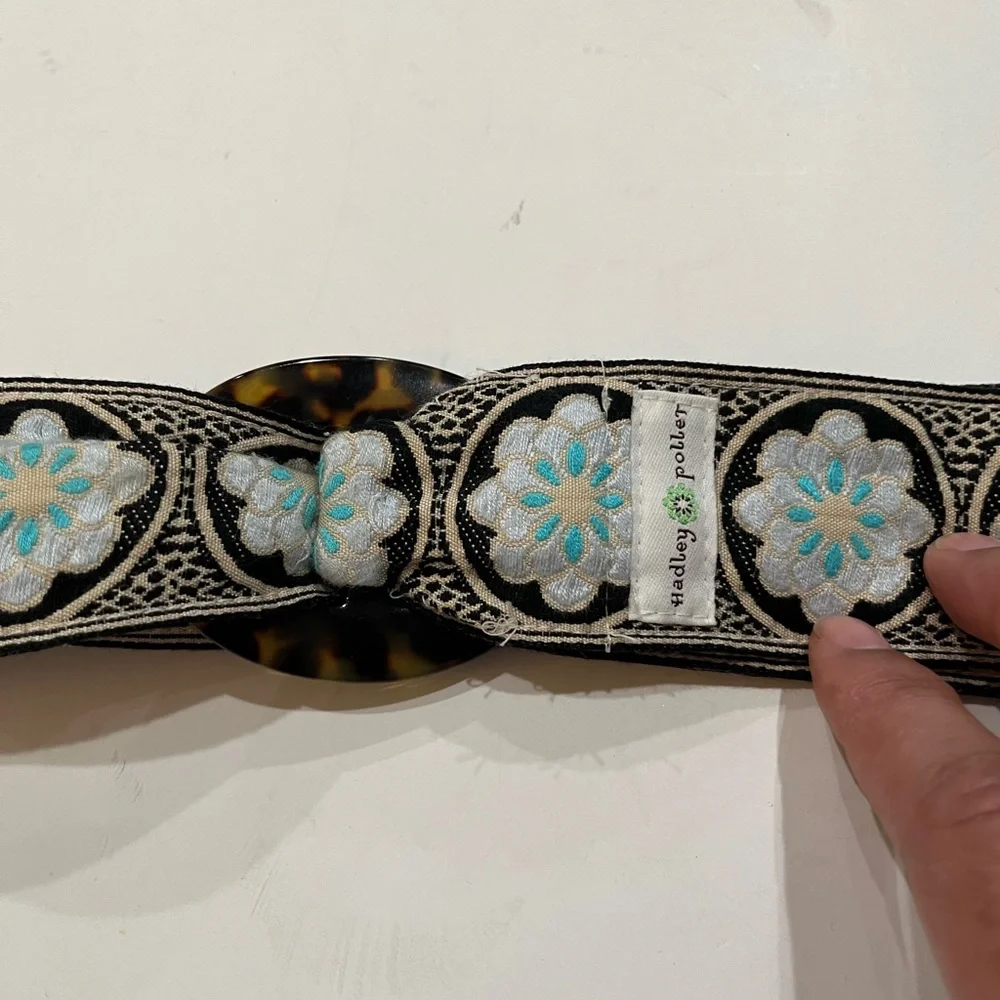 Hadley Pollet Pink & Blue Reversible Fabric Belt with Tortoise Buckle Sz. M - Picture 6 of 7